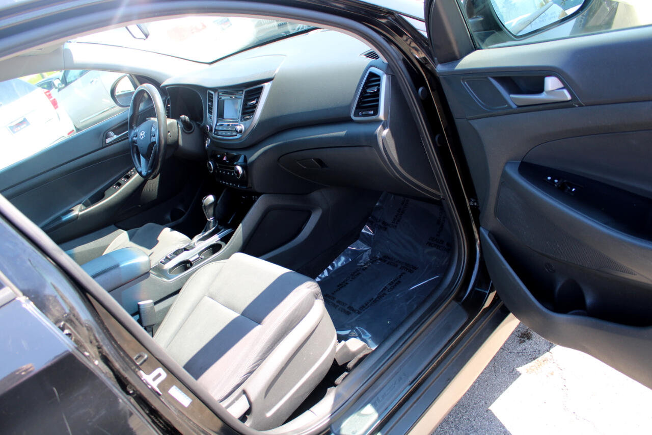 Vehicle image 9 of 33