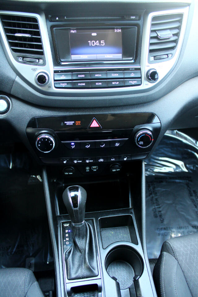Vehicle image 22 of 33