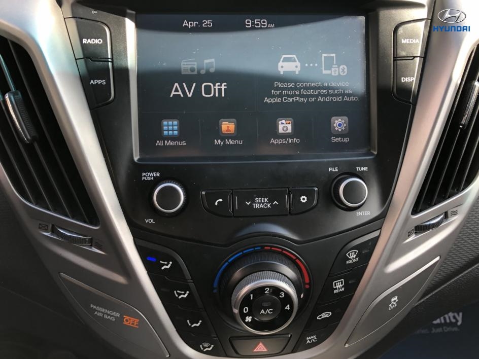 Vehicle image 16 of 22