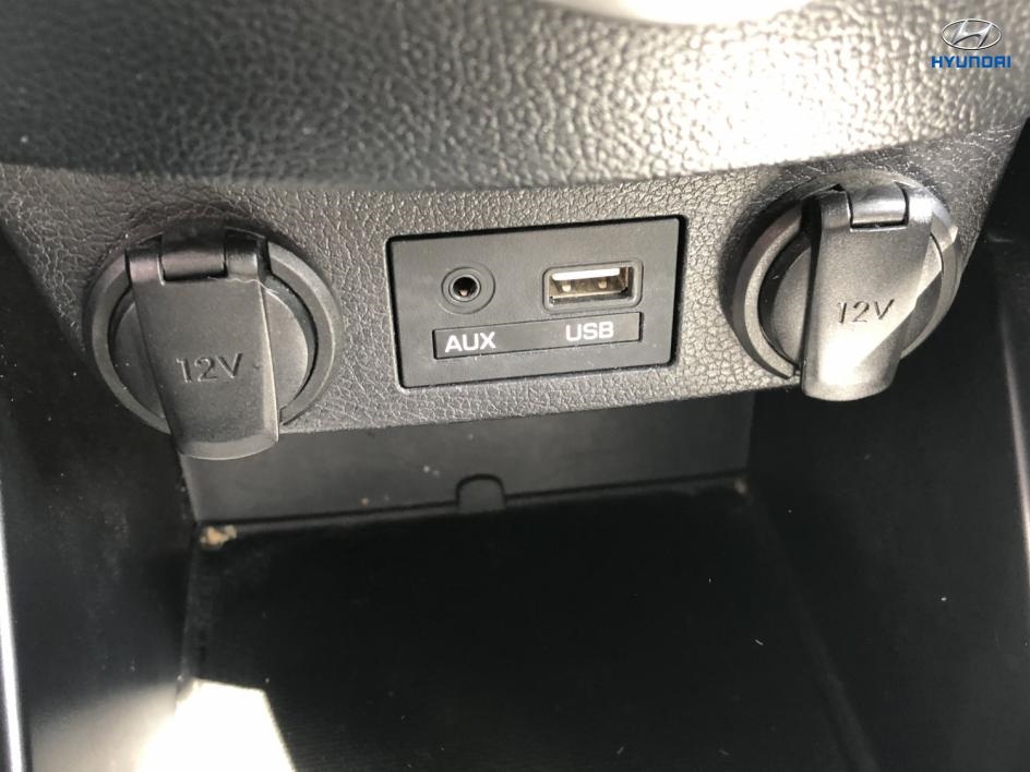 Vehicle image 18 of 22