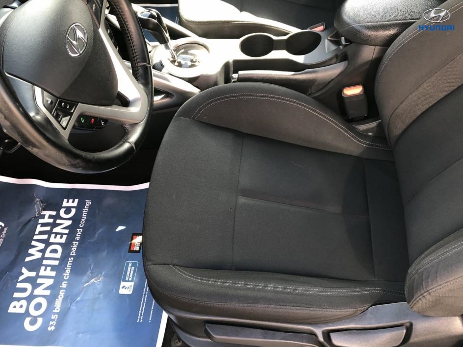 Vehicle image 9 of 22