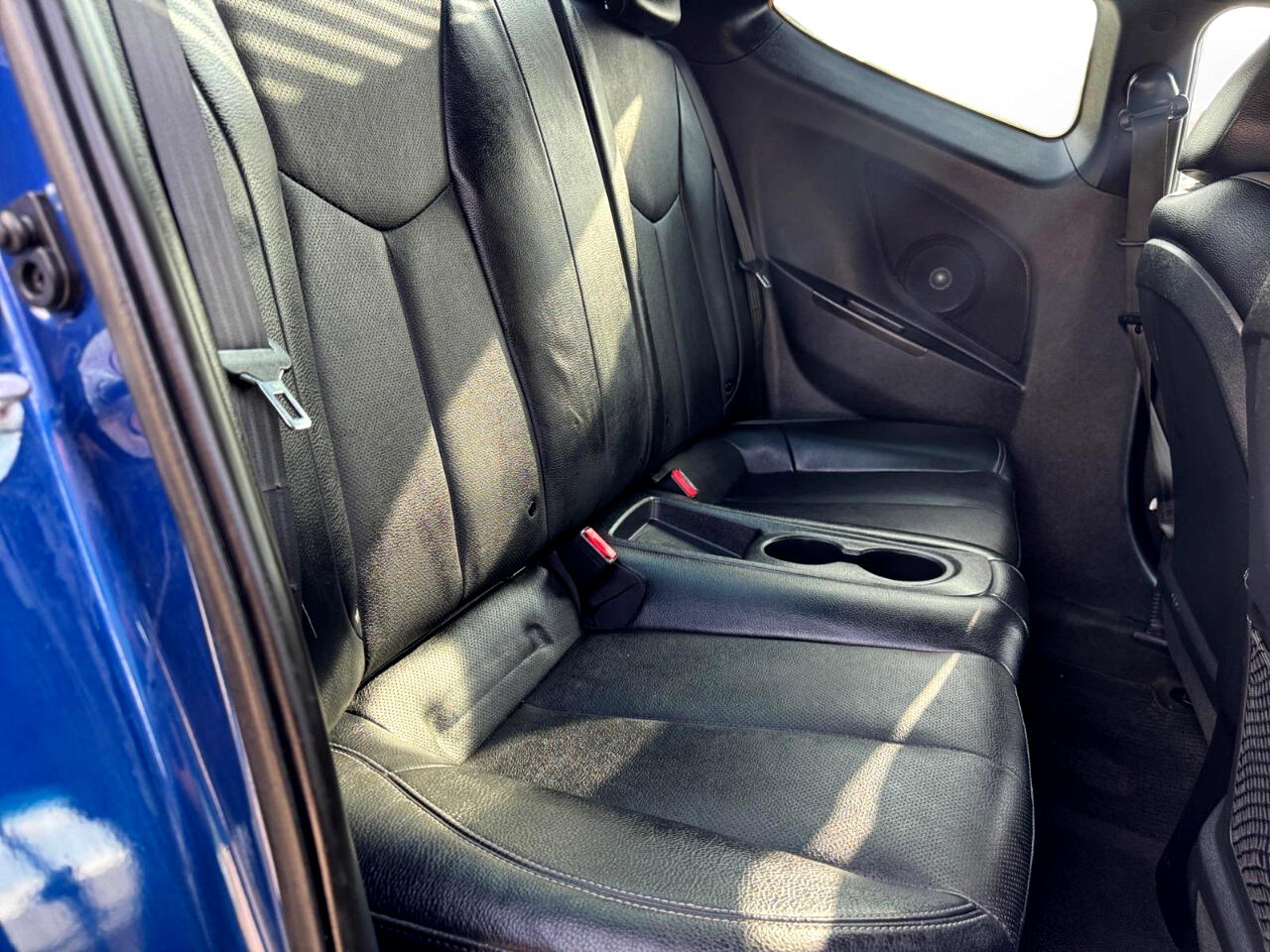Vehicle image 15 of 26