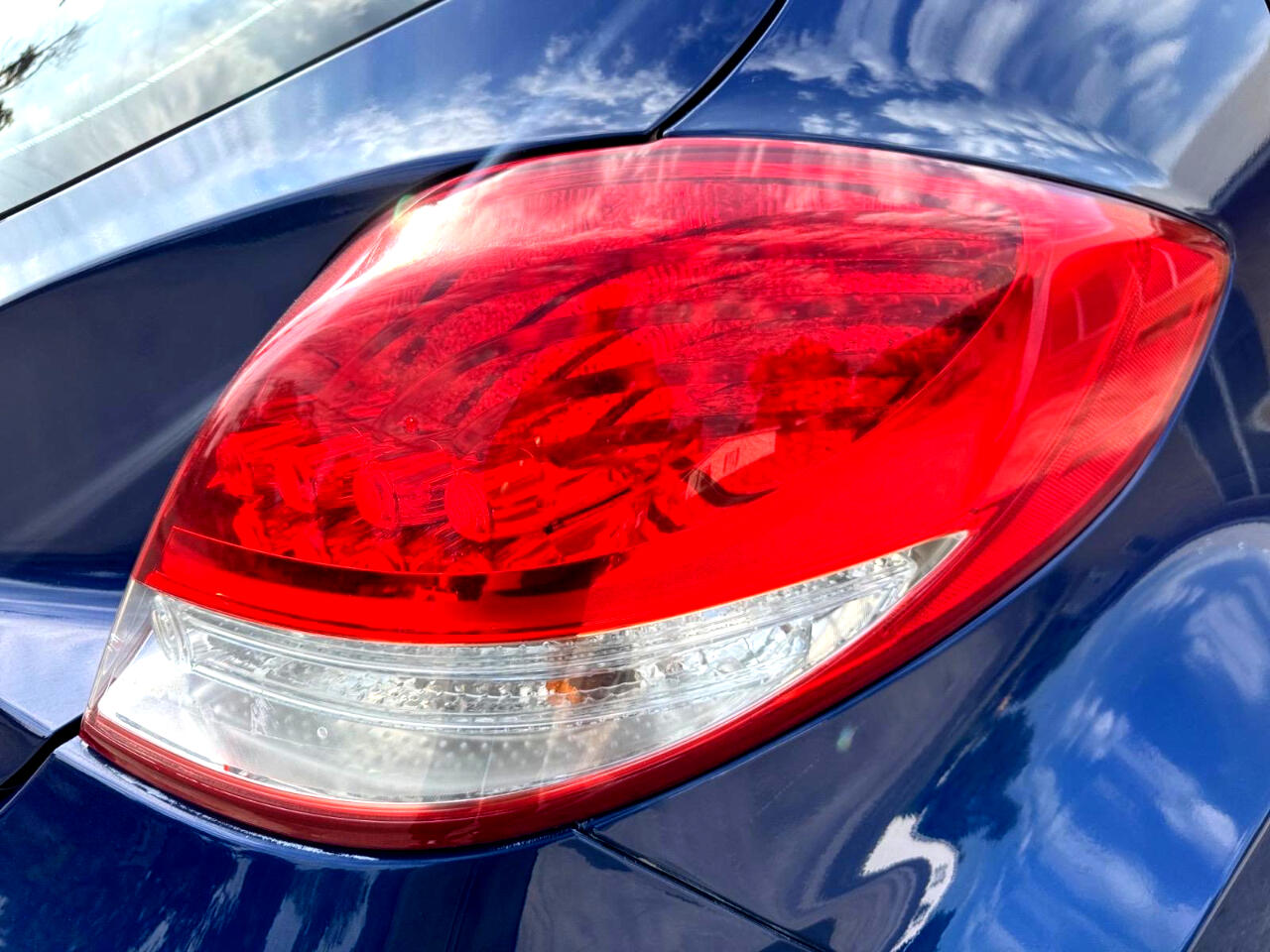 Vehicle image 25 of 26