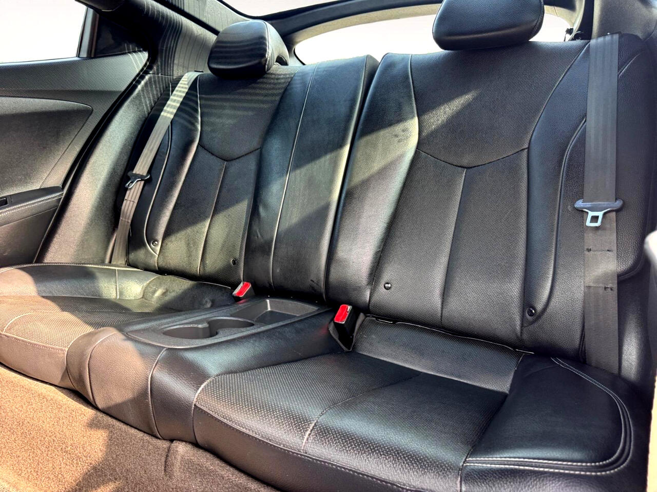 Vehicle image 17 of 26