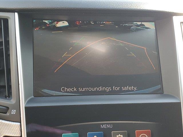2017 INFINITI Q50 2.0T Image 16 of 30