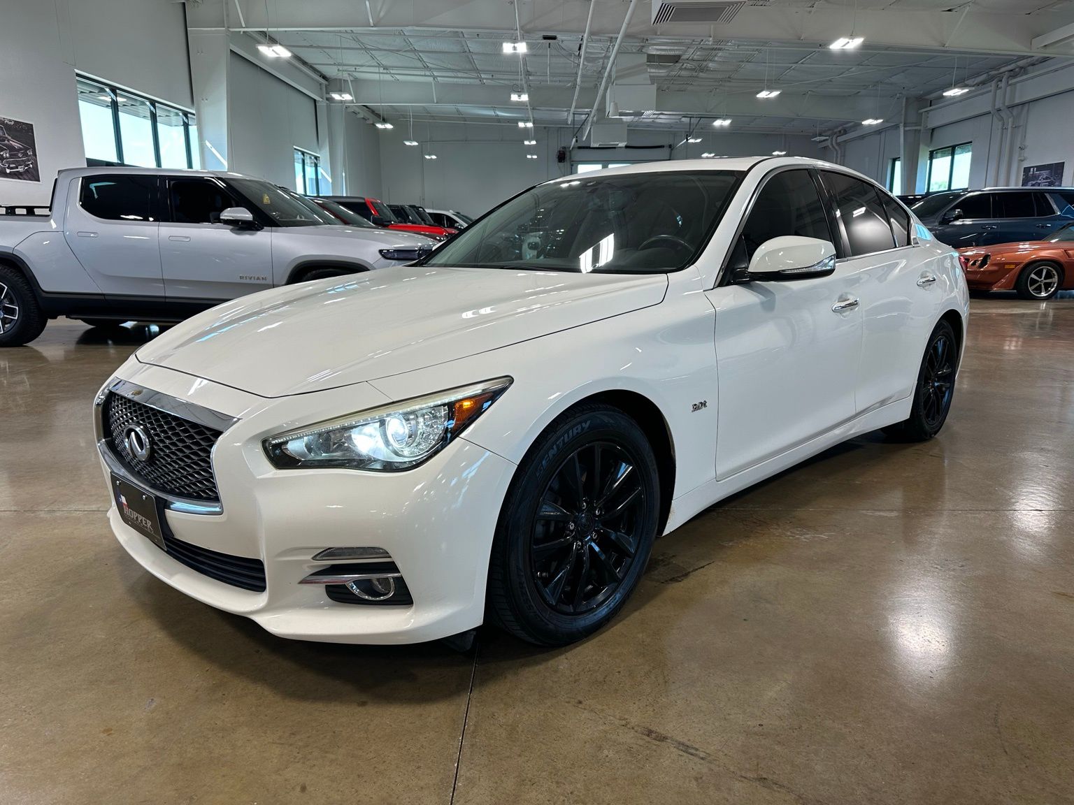 Vehicle image 1 of 43
