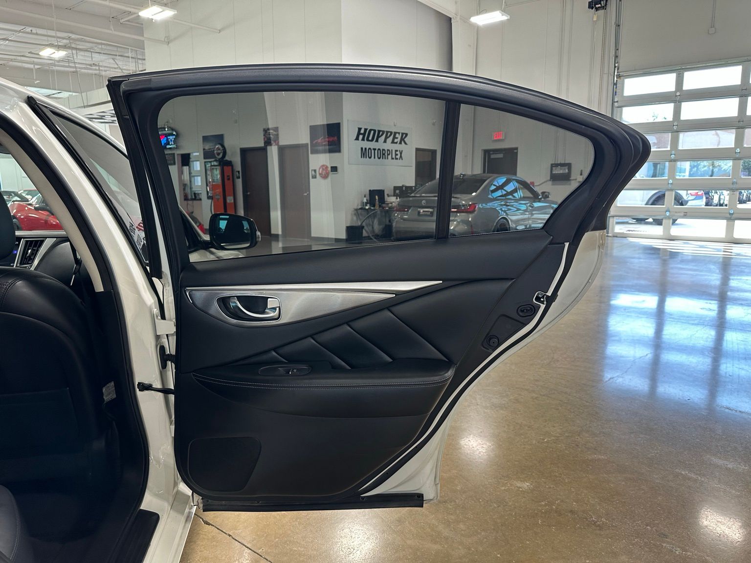Vehicle image 12 of 43