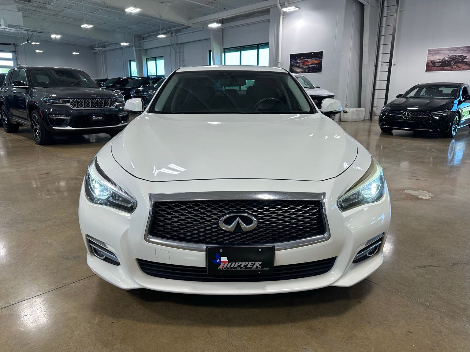 Vehicle image 2 of 43