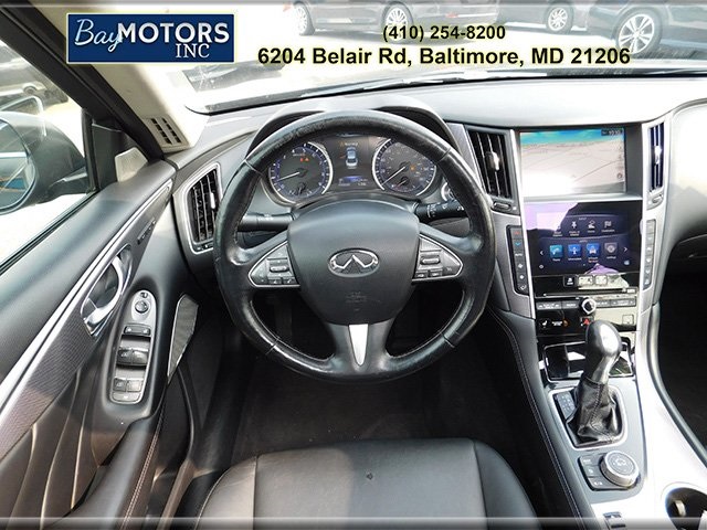 Vehicle image 8 of 27