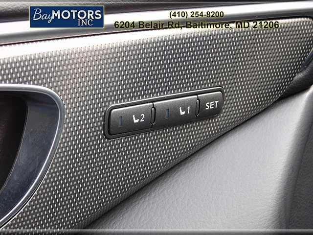 Vehicle image 20 of 27