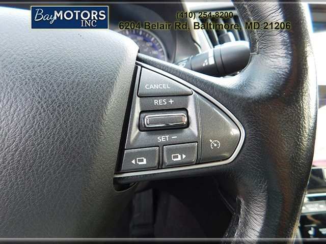 Vehicle image 23 of 27