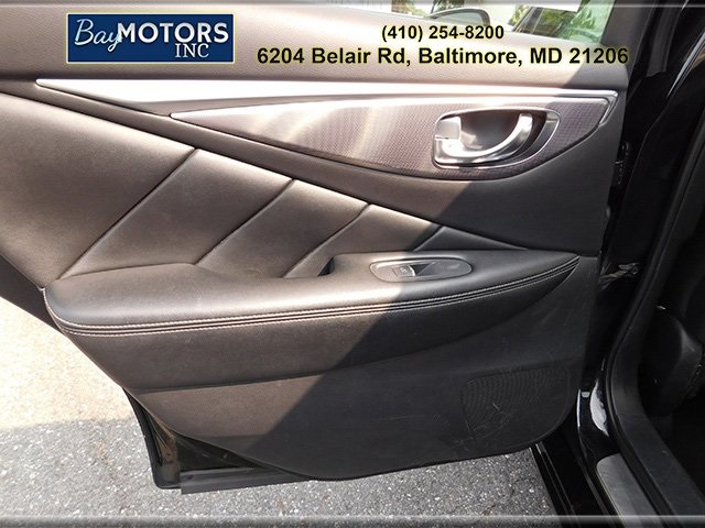 Vehicle image 19 of 27