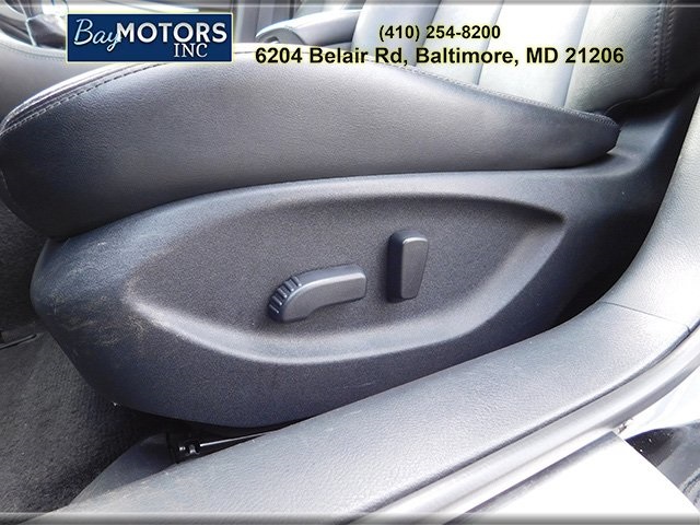 Vehicle image 18 of 27