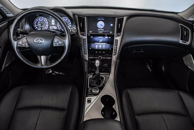 Vehicle image 12 of 58