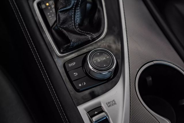 Vehicle image 23 of 58