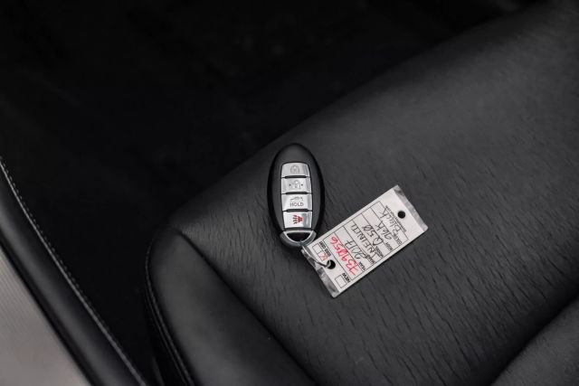 Vehicle image 57 of 58