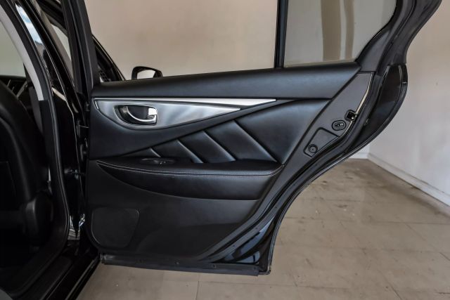 Vehicle image 44 of 58