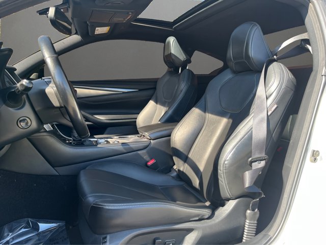 2017 INFINITI Q60 2.0T Premium Image 43 of 47