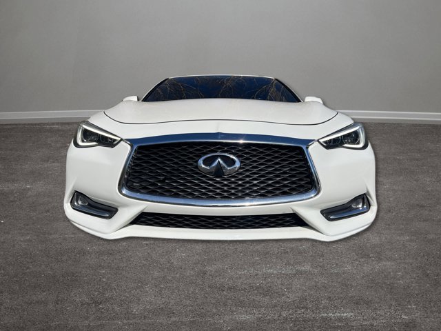 2017 INFINITI Q60 2.0T Premium Image 5 of 47