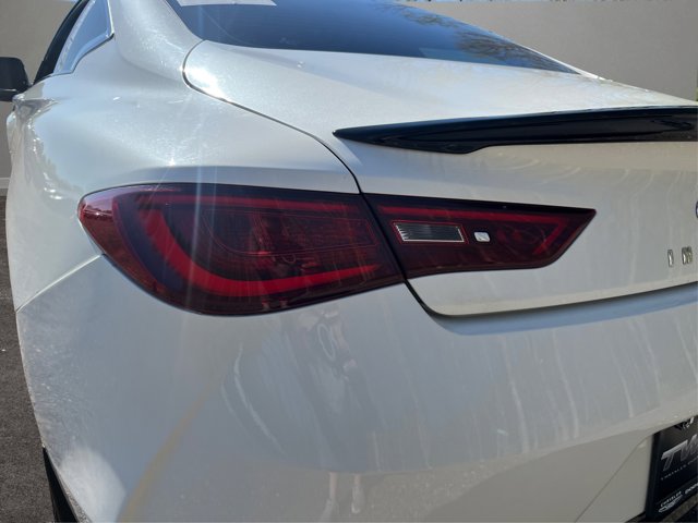 2017 INFINITI Q60 2.0T Premium Image 37 of 47