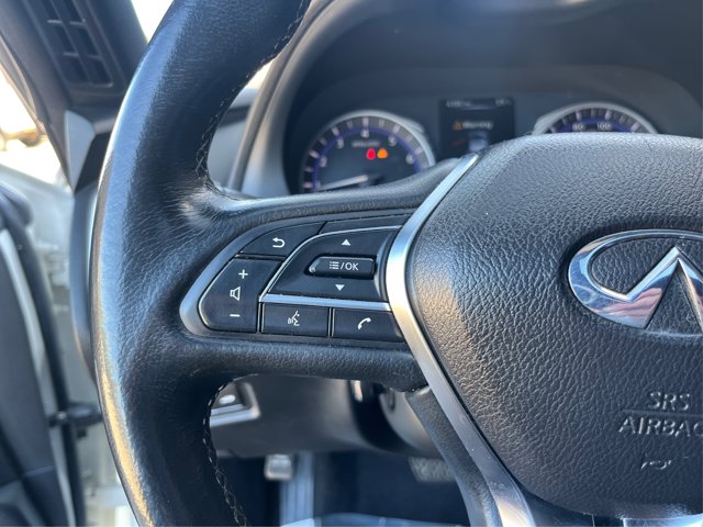 2017 INFINITI Q60 2.0T Premium Image 19 of 47