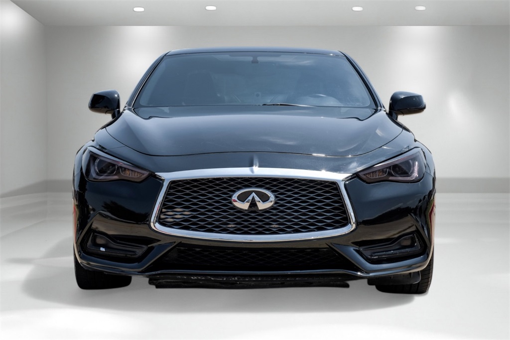 2017 INFINITI Q60 3.0T Premium Image 2 of 54