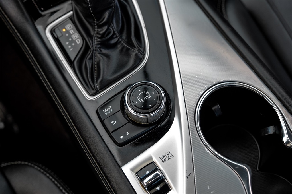 2017 INFINITI Q60 3.0T Premium Image 36 of 54