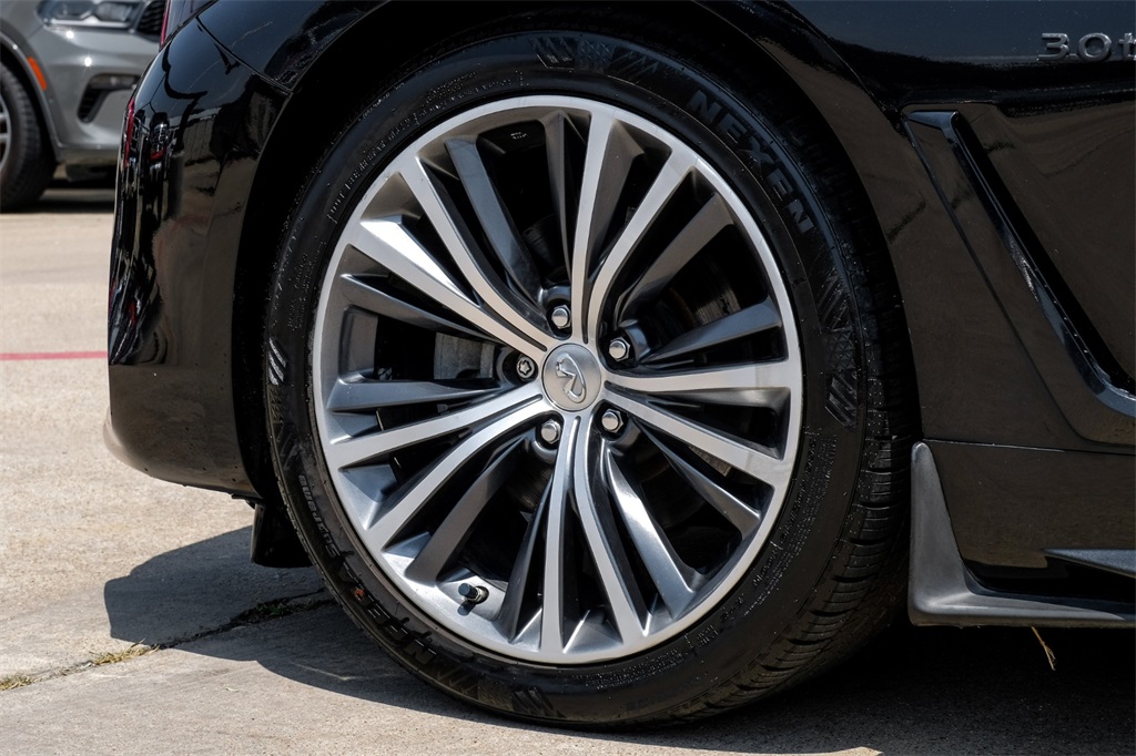 2017 INFINITI Q60 3.0T Premium Image 14 of 54