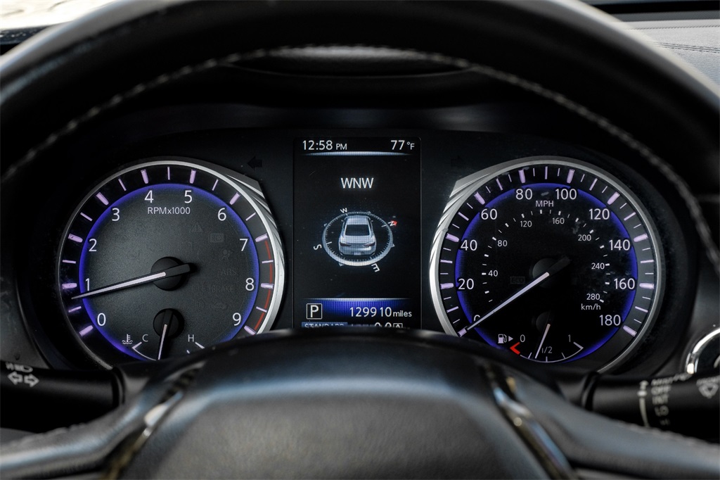2017 INFINITI Q60 3.0T Premium Image 28 of 54