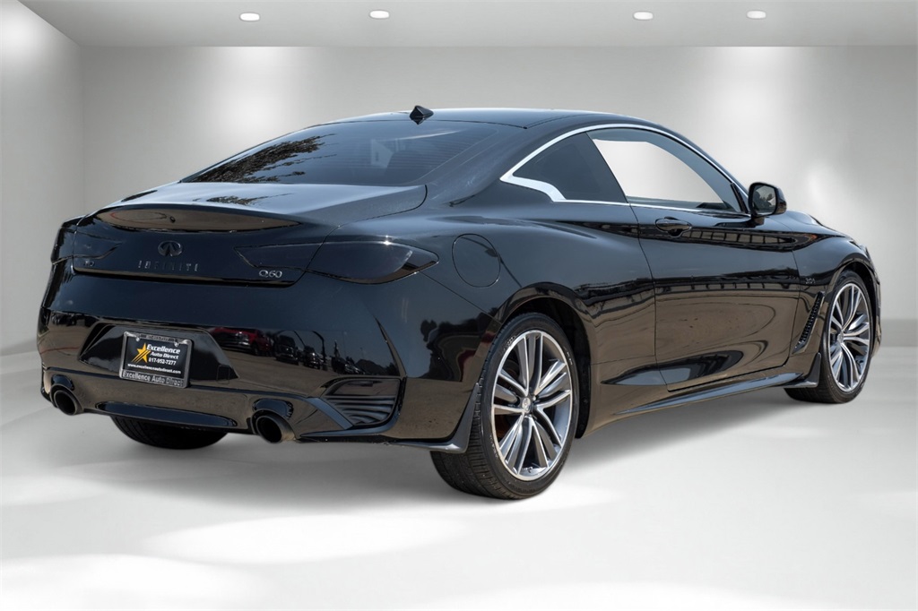 2017 INFINITI Q60 3.0T Premium Image 6 of 54