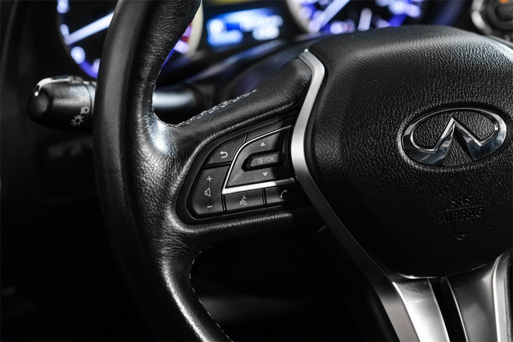 2017 INFINITI Q60 3.0T Premium Image 24 of 64