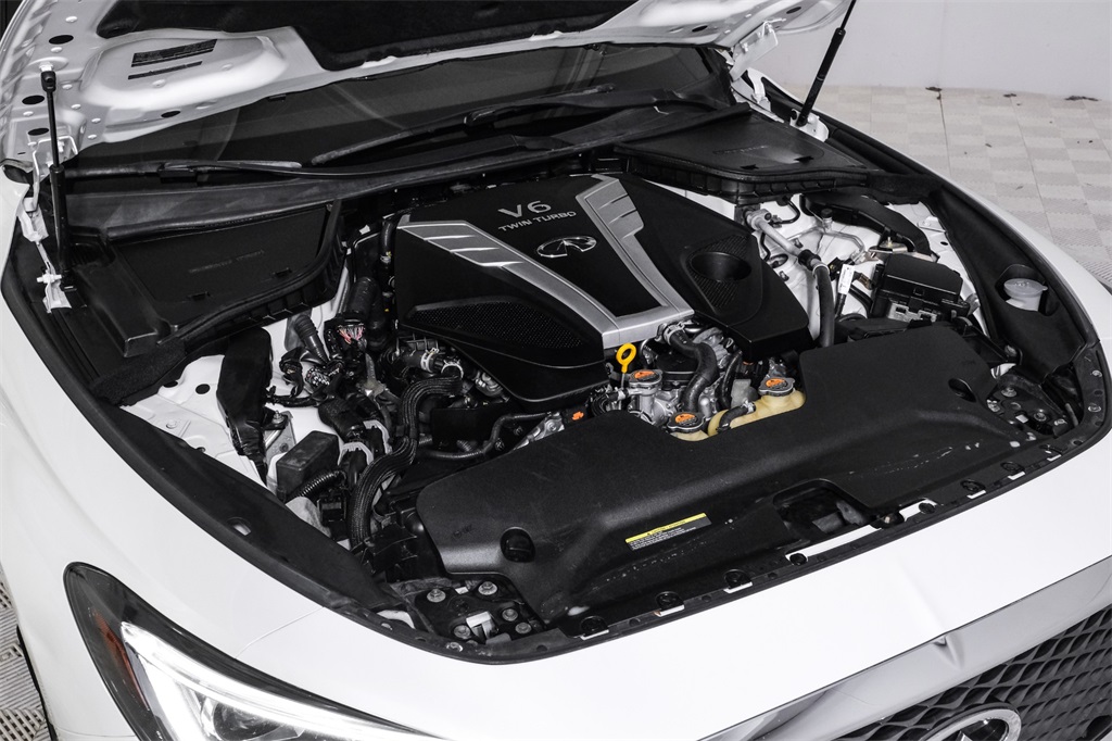 2017 INFINITI Q60 3.0T Premium Image 10 of 64
