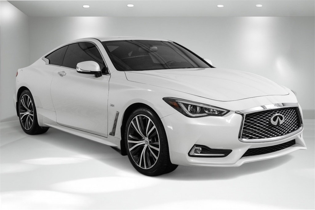 2017 INFINITI Q60 3.0T Premium Image 3 of 64