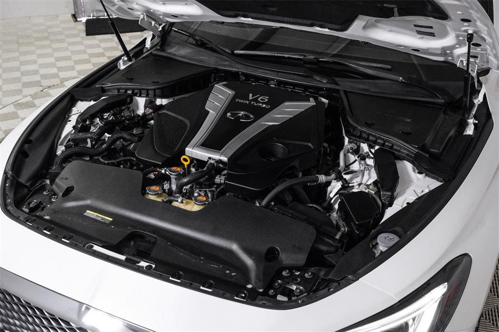 2017 INFINITI Q60 3.0T Premium Image 11 of 64