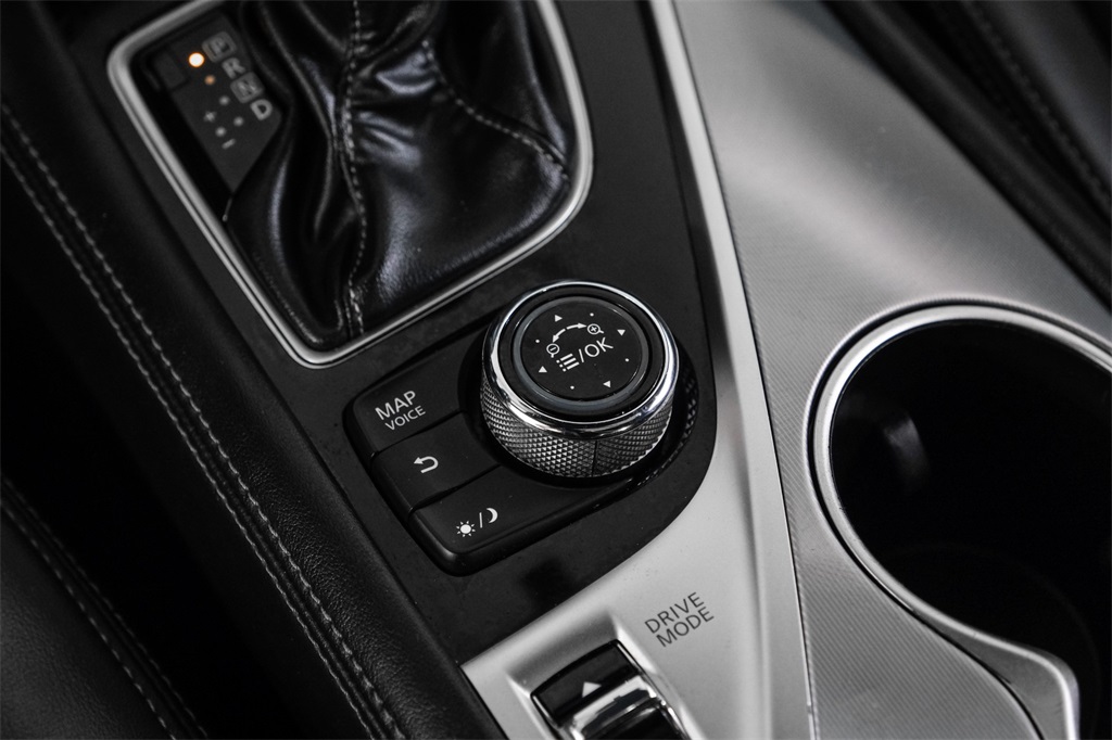 2017 INFINITI Q60 3.0T Premium Image 40 of 64