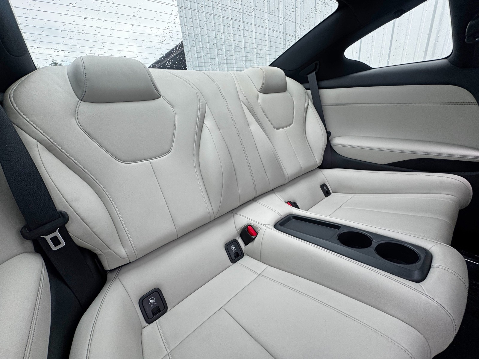 Vehicle image 19 of 46