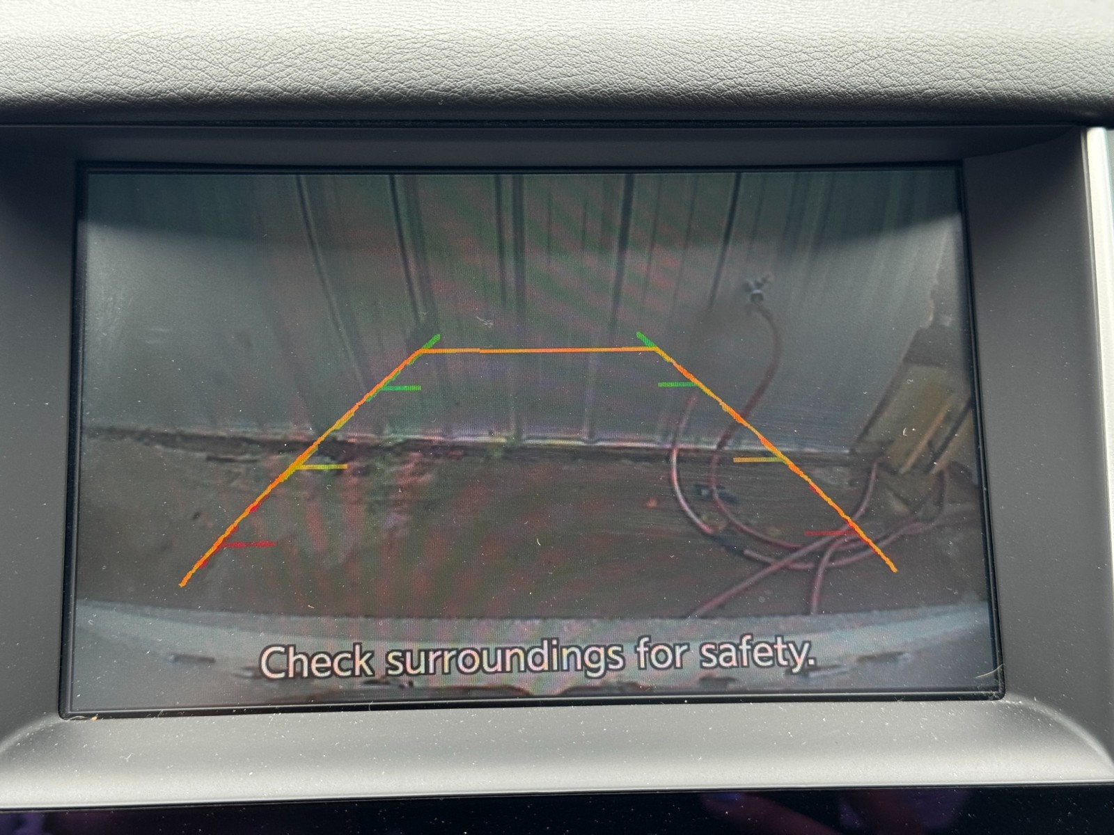 Vehicle image 33 of 46