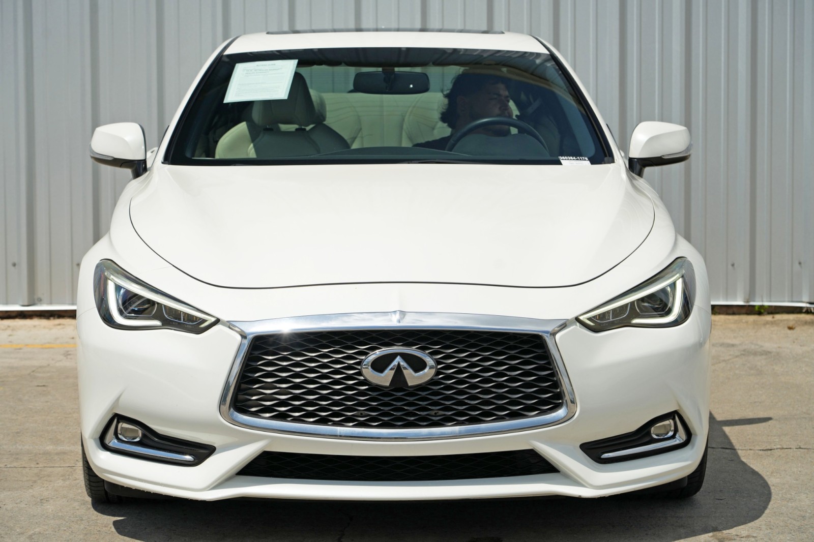 Vehicle image 4 of 46