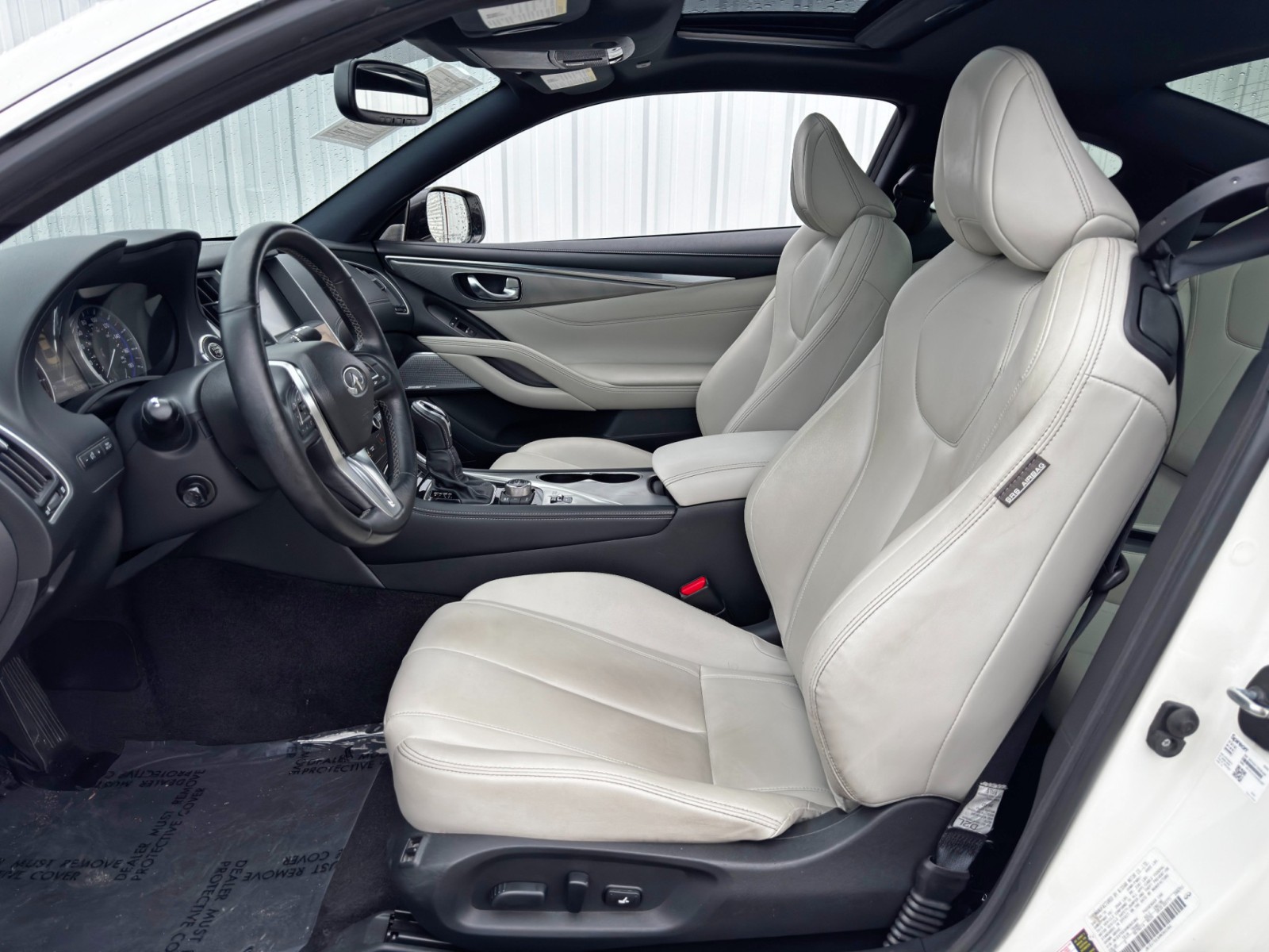 Vehicle image 42 of 46