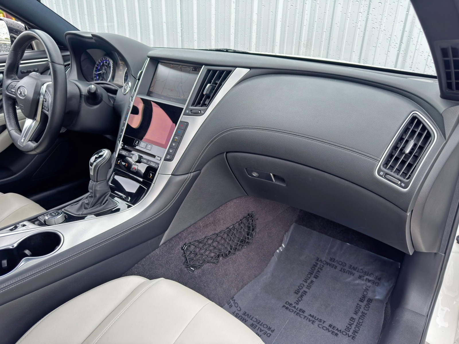 Vehicle image 21 of 46