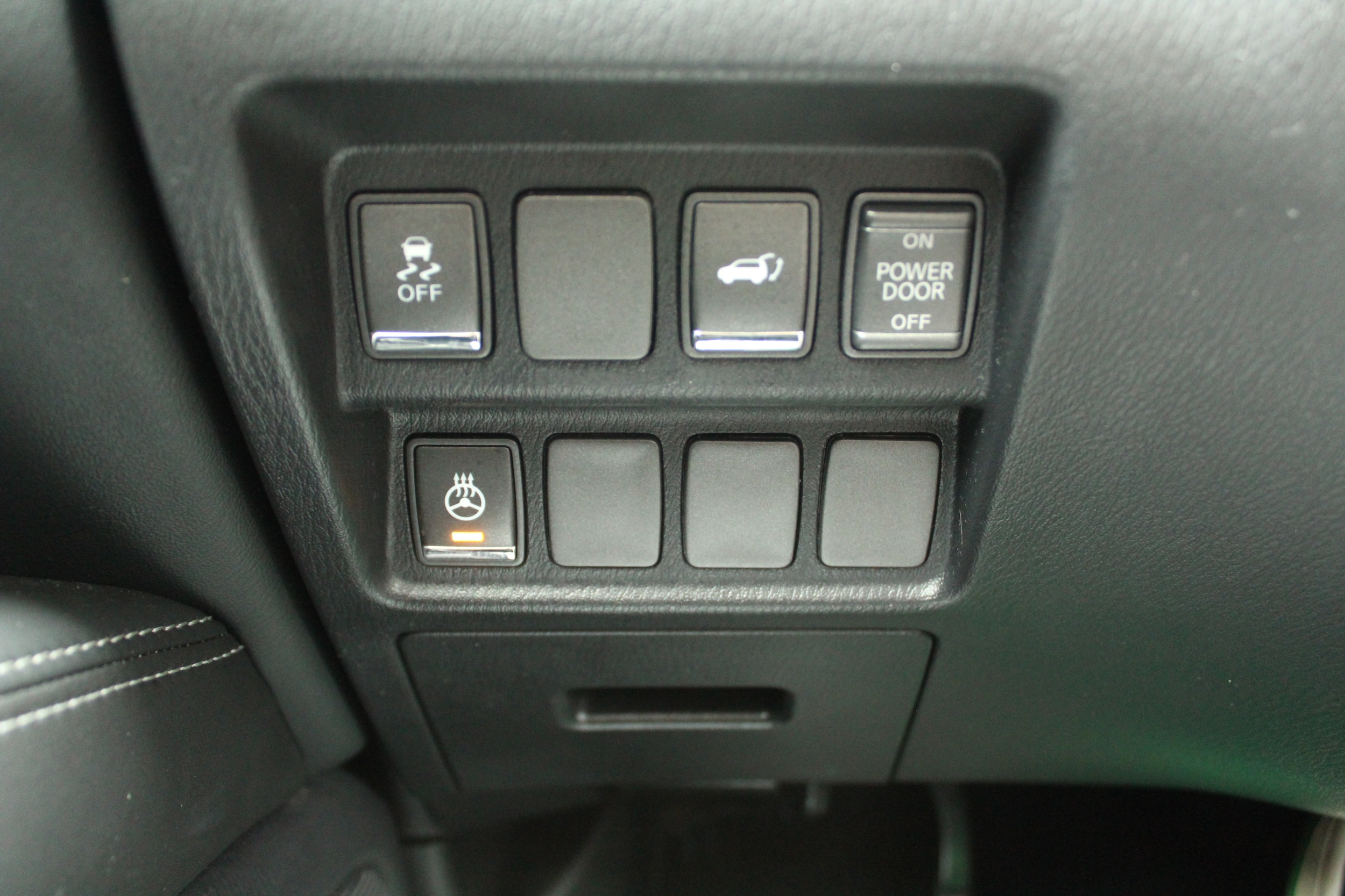 2017 INFINITI QX60 Base Image 24 of 25