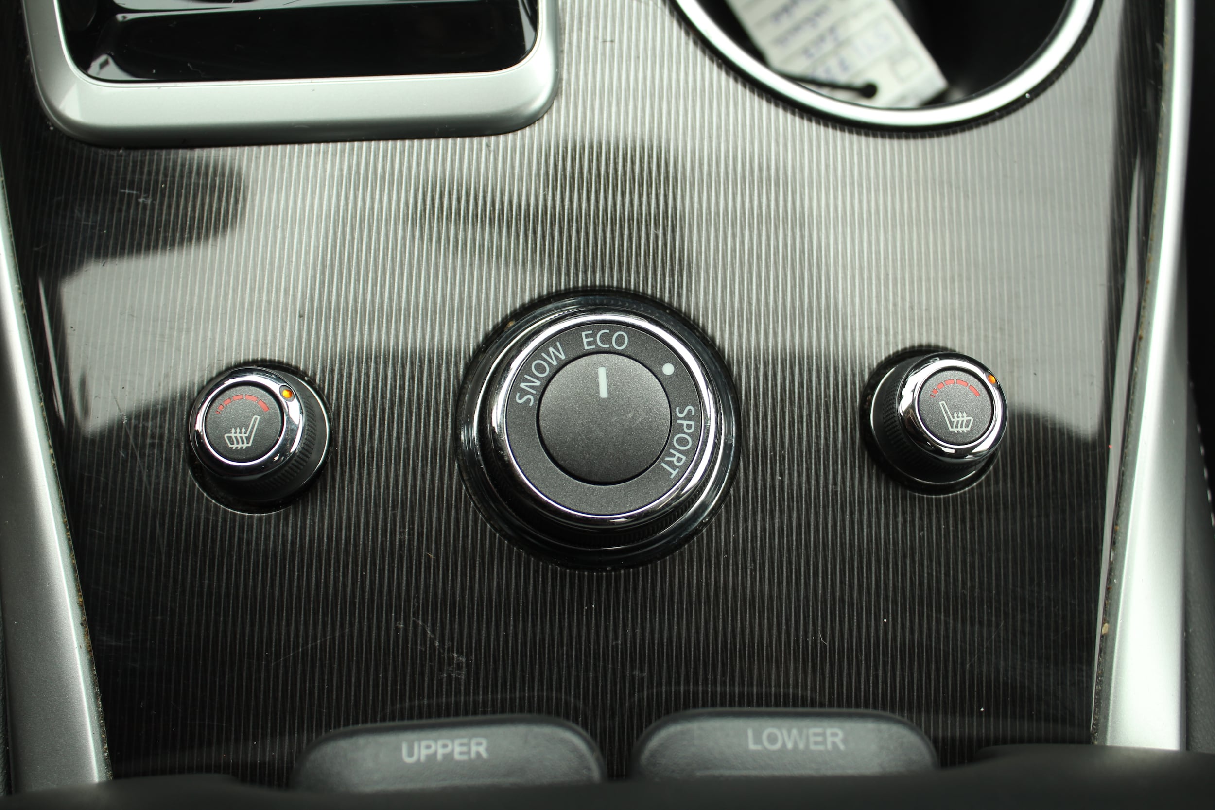 2017 INFINITI QX60 Base Image 17 of 25