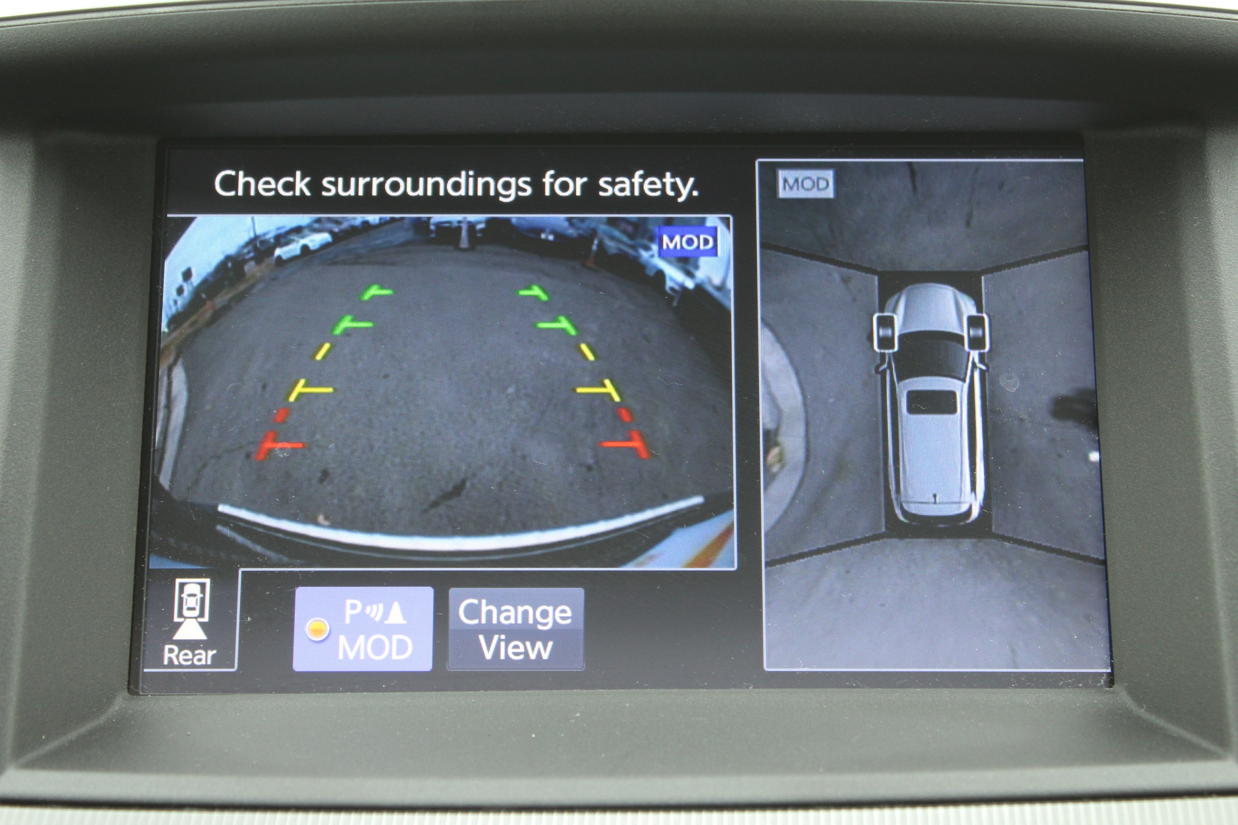 2017 INFINITI QX60 Base Image 15 of 25