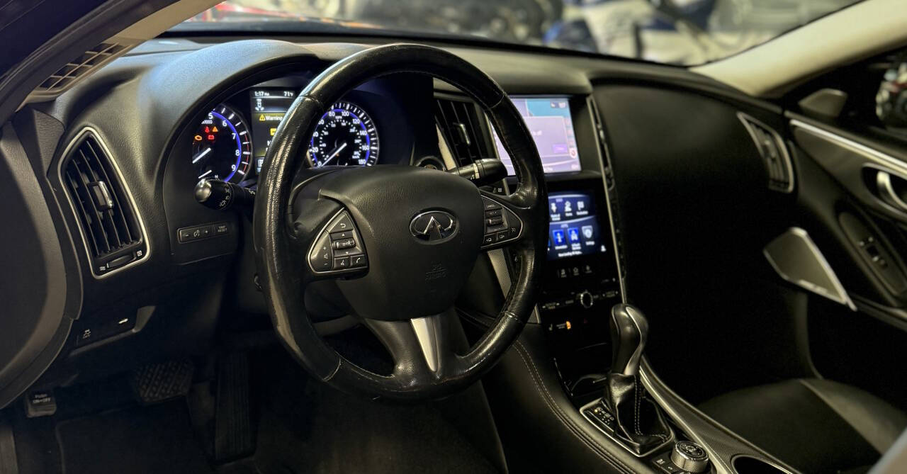 2017 INFINITI Q50 3.0T Premium Image 13 of 15