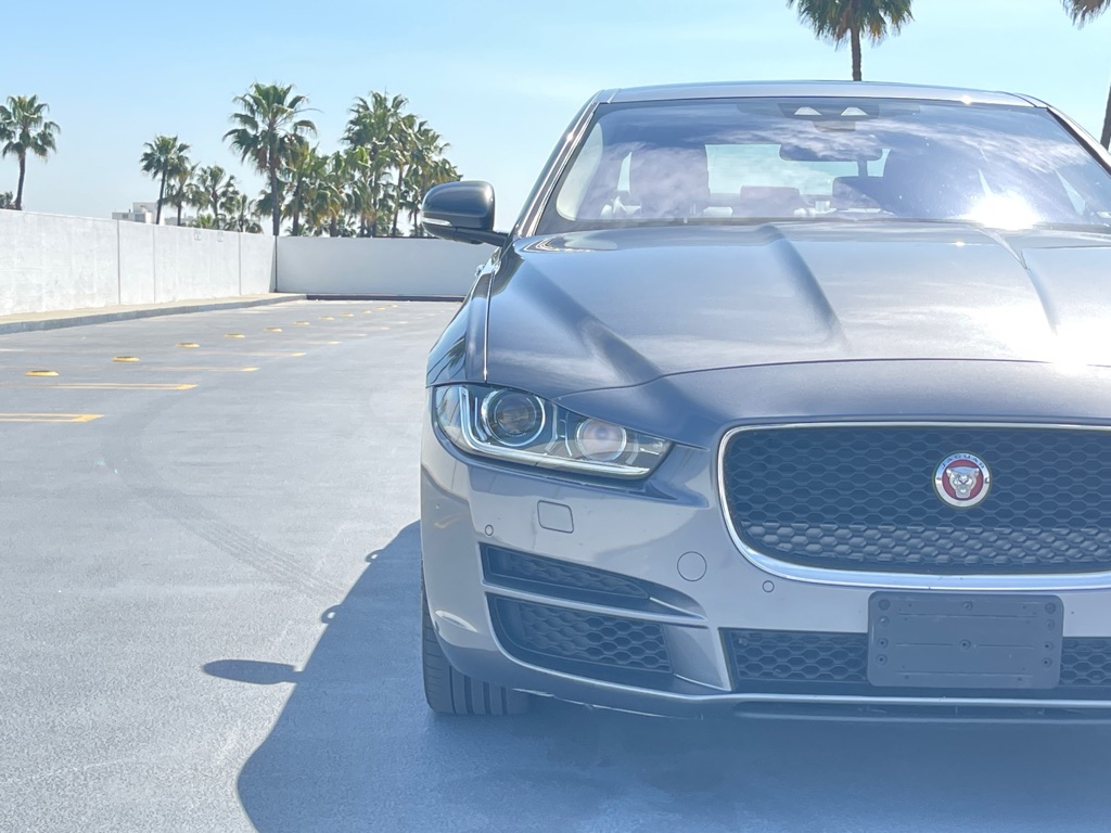 Vehicle image 24 of 67
