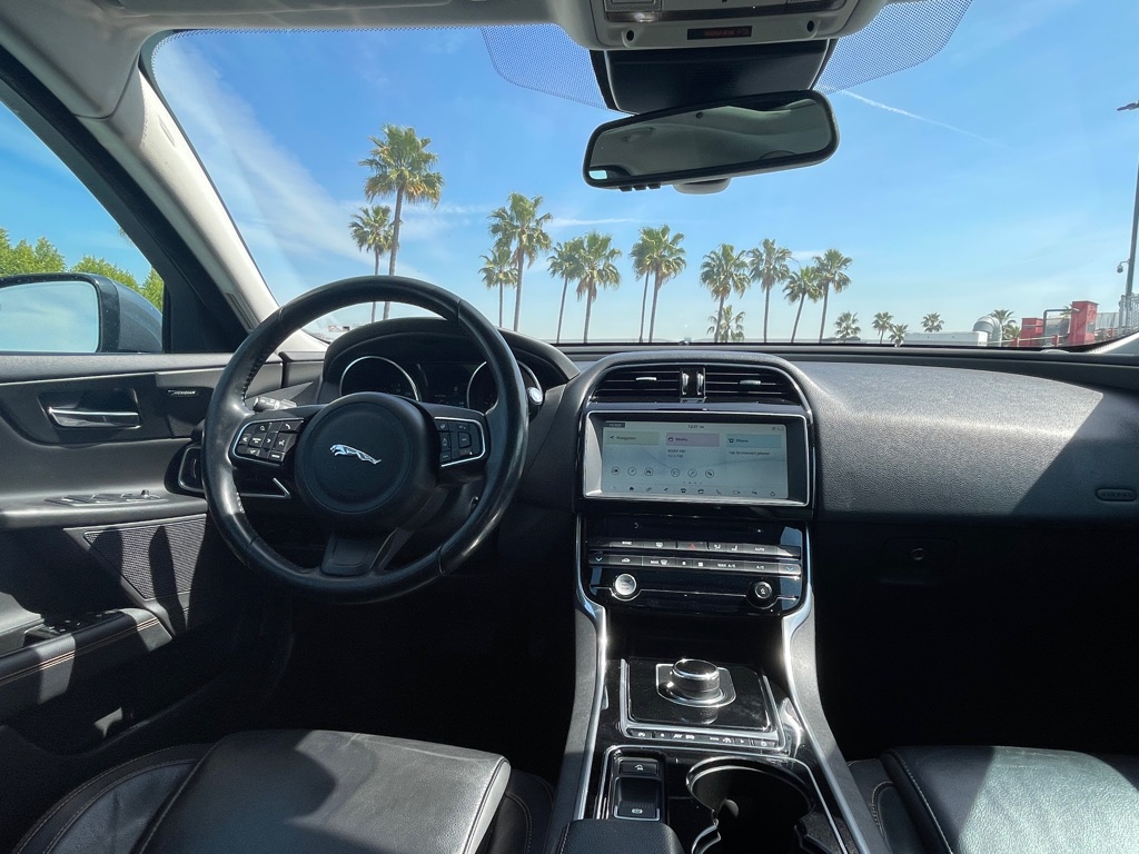 Vehicle image 66 of 67