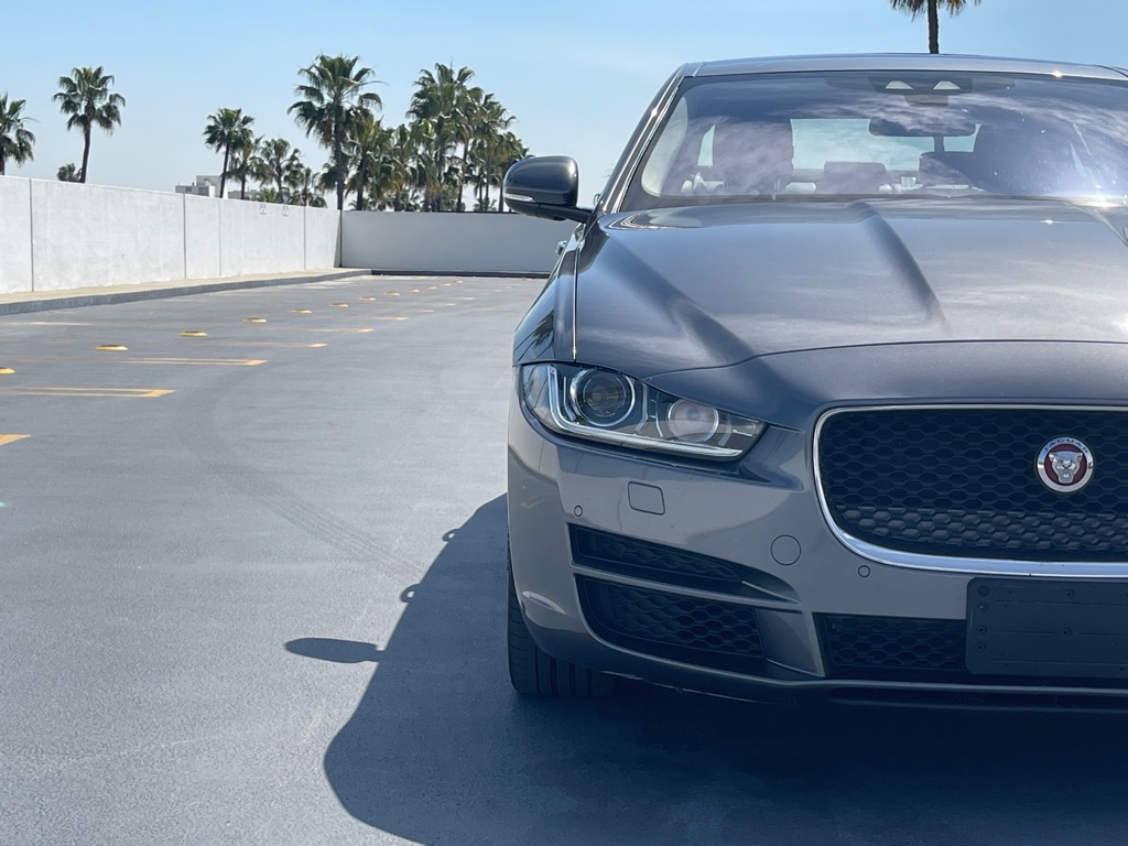 Vehicle image 23 of 67