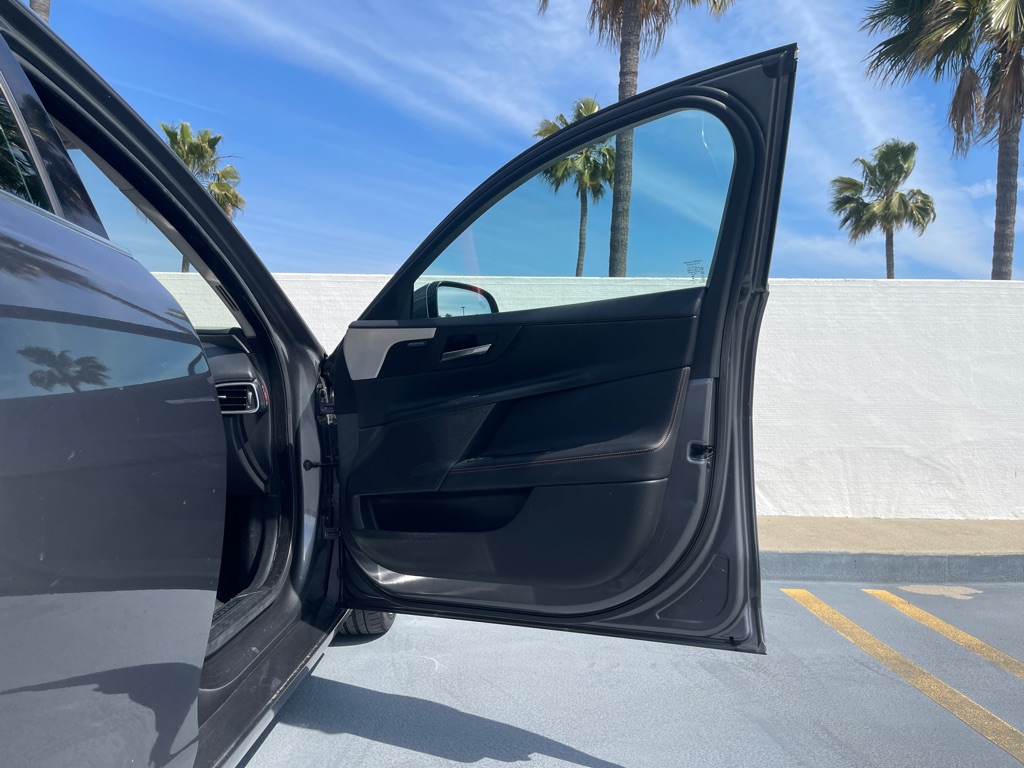 Vehicle image 46 of 67