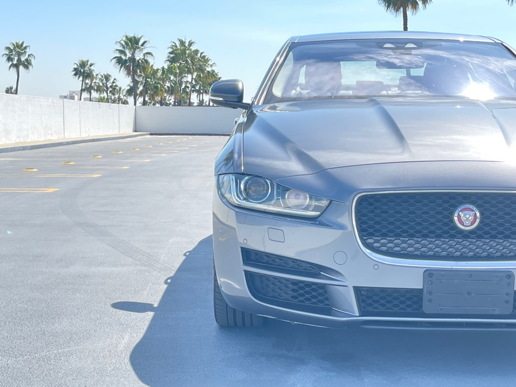 Vehicle image 21 of 67