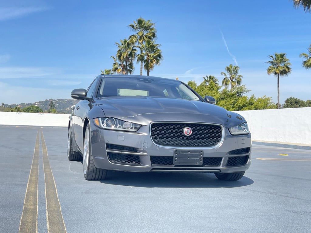 Vehicle image 29 of 67